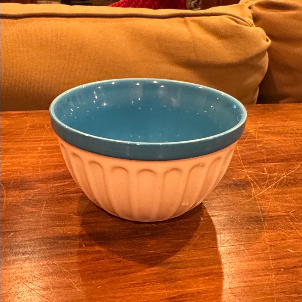Starbucks 2007 Ribbed Ice Cream Bowl Blue Interior 12 oz Collectible